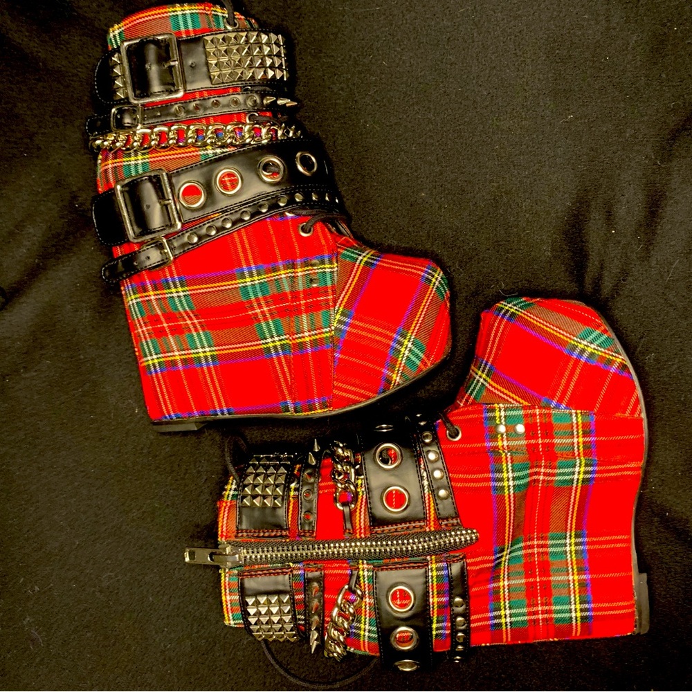 Tartan zip-up studded chain heels